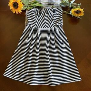 Ya By Los Angeles Strapless Black & White Dress
